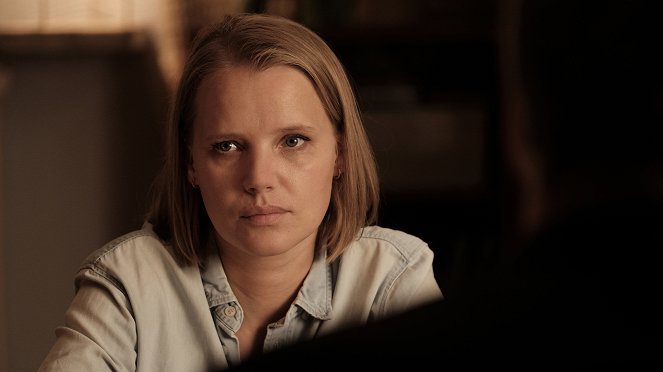 Pajęczyna - Episode 5 - Film - Joanna Kulig