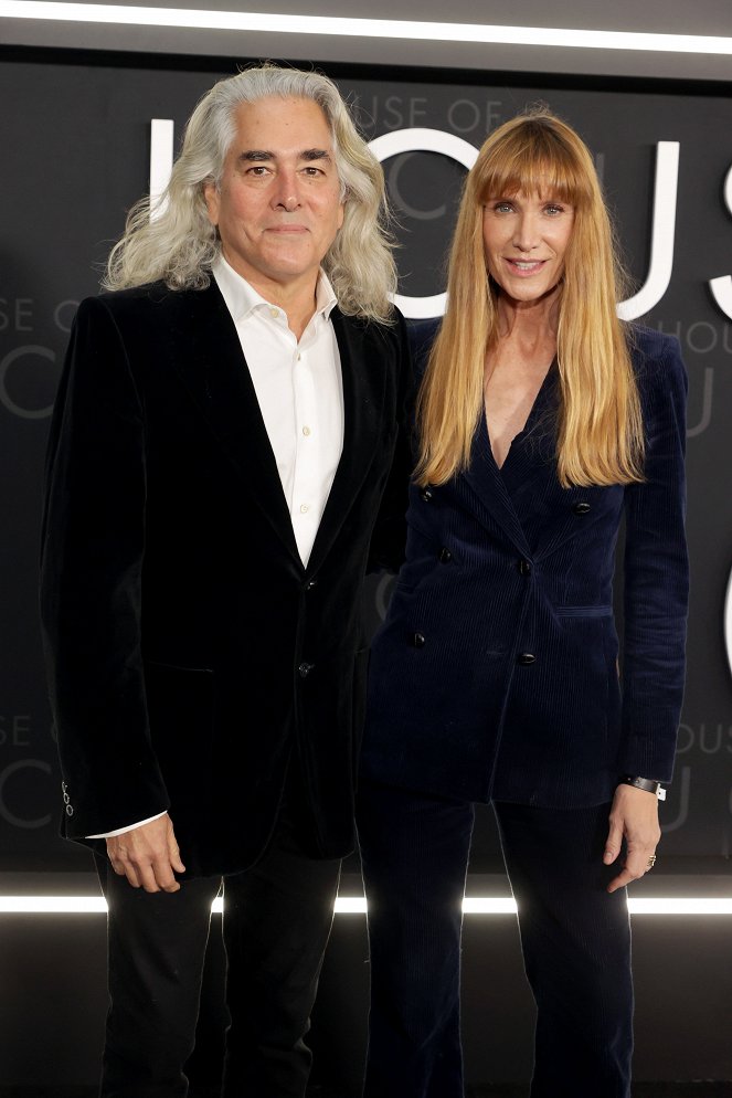 House of Gucci - Veranstaltungen - Los Angeles premiere of MGM's 'House of Gucci' at Academy Museum of Motion Pictures on November 18, 2021 in Los Angeles, California - Mitch Glazer, Kelly Lynch