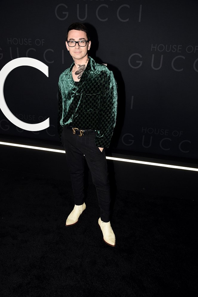 Klan Gucci - Z akcií - Los Angeles premiere of MGM's 'House of Gucci' at Academy Museum of Motion Pictures on November 18, 2021 in Los Angeles, California - Christian Siriano
