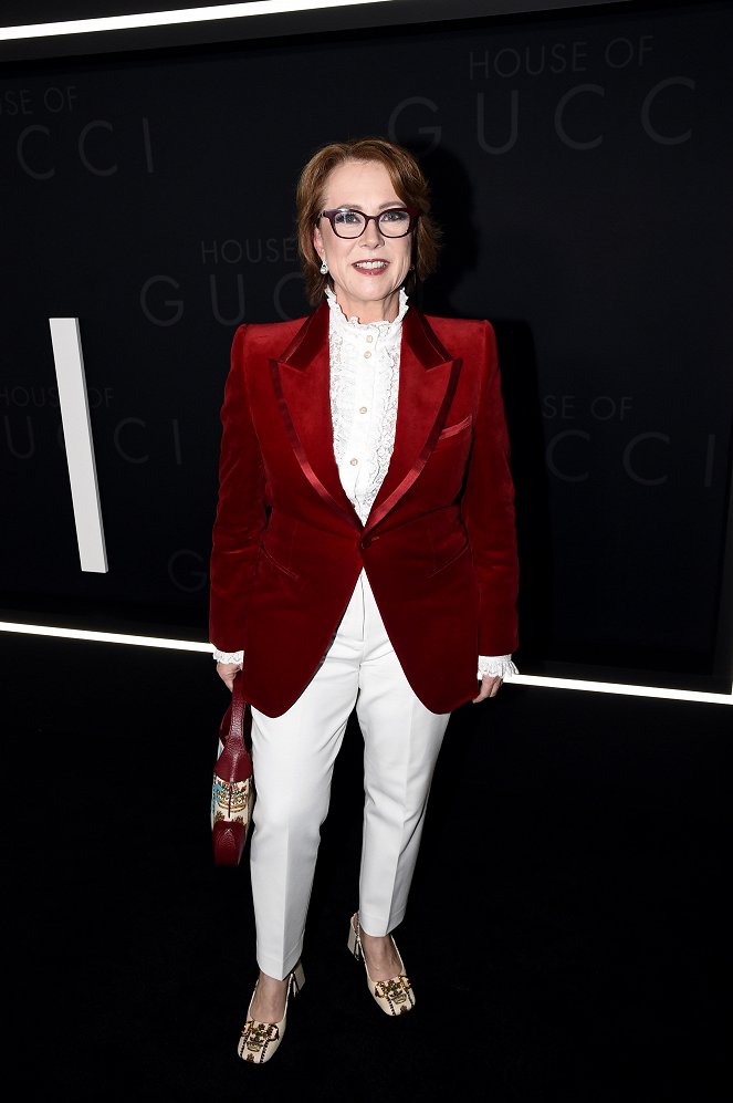 Klan Gucci - Z akcií - Los Angeles premiere of MGM's 'House of Gucci' at Academy Museum of Motion Pictures on November 18, 2021 in Los Angeles, California - Sara Gay Forden