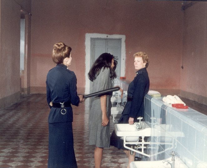 Laura II - Revolte im Frauenzuchthaus - Filmfotos