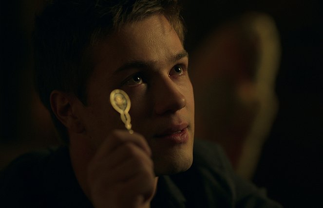 Locke & Key - Past Is Prologue - Filmfotos - Connor Jessup