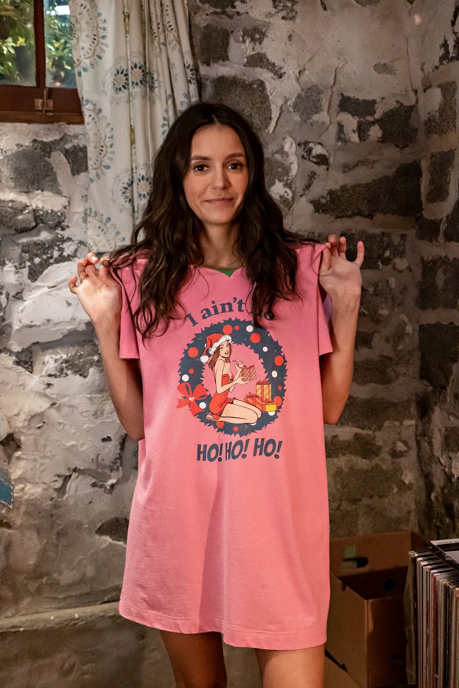 ¡Qué duro es el amor! - Del rodaje - Nina Dobrev