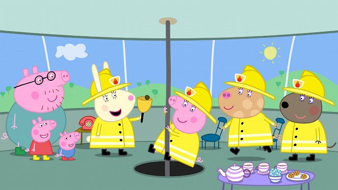 Peppa Pig - Fire Station Practice - Photos