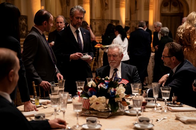 Succession - What It Takes - Photos - Alan Ruck, Brian Cox