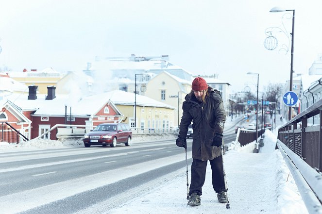 Hautalehto - Kylmä syli - Kello käy - Z filmu - Tommi Eronen