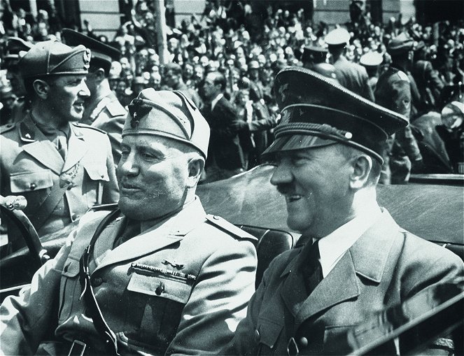Papież i Hitler: tajne akta Piusa XII - Z filmu - Benito Mussolini, Adolf Hitler