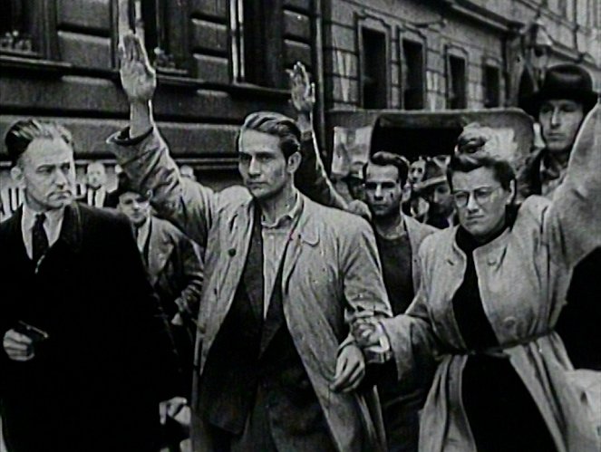 Příběhy 20. století - Holocaust - Když není kam se vrátit - De la película