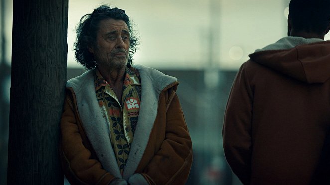 Amerikai istenek - Téli rege - Filmfotók - Ian McShane