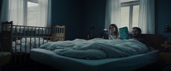 Cordeiro - Do filme - Noomi Rapace, Hilmir Snær Guðnason