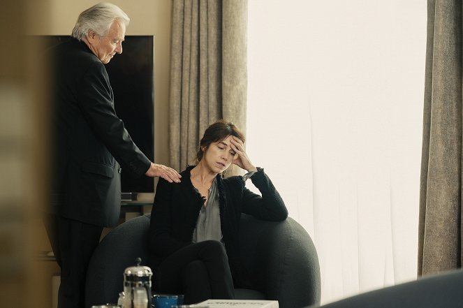 Les Choses humaines - Z filmu - Pierre Arditi, Charlotte Gainsbourg
