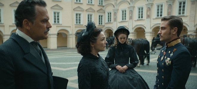 Sisi - Episode 6 - Film - Marcus Grüsser, Julia Stemberger, Pauline Rénevier, Jannik Schümann