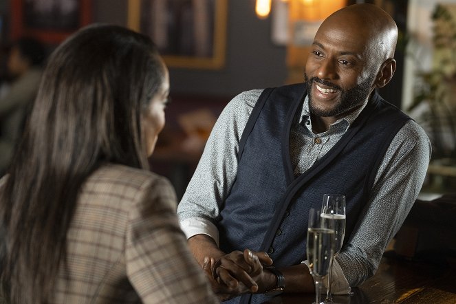 A Million Little Things - Season 4 - The Things We Keep Inside - Filmfotos - Romany Malco