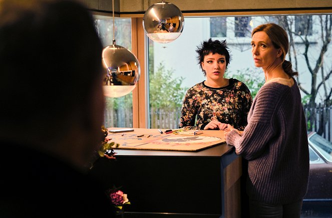 Tatort - Season 53 - Videobeweis - Filmfotos - Ruby M. Lichtenberg, Ursina Lardi