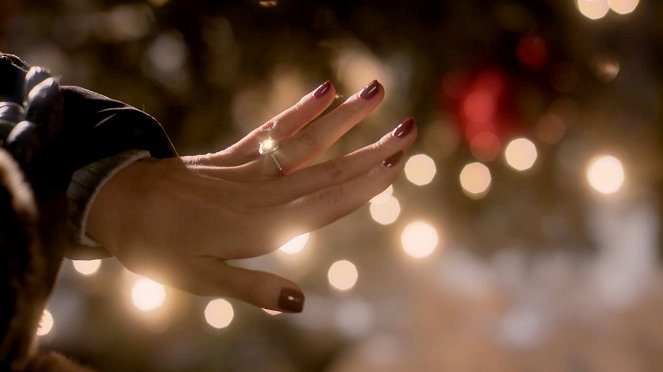 A Ring for Christmas - Z filmu