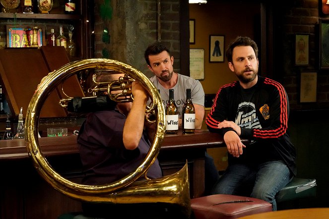 Elämää Philadelphiassa - Season 13 - Jengi tekee baarista jälleen suuren - Kuvat elokuvasta - Rob McElhenney, Charlie Day