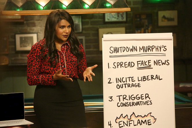 It's Always Sunny in Philadelphia - Season 13 - The Gang Makes Paddy's Great Again - Photos - Mindy Kaling