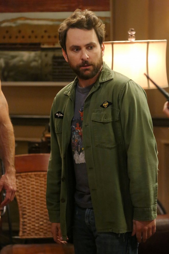 It's Always Sunny in Philadelphia - The Gang Escapes - Photos - Charlie Day