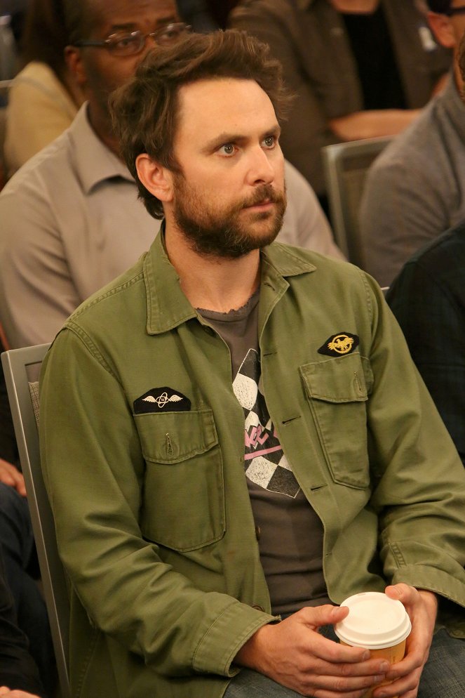 It's Always Sunny in Philadelphia - Season 13 - Time's Up for the Gang - Photos - Charlie Day