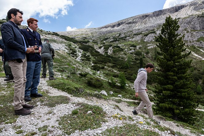 Alpesi őrjárat - Season 5 - Filmfotók - Enrico Ianniello, Gianmarco Pozzoli, Matteo Martari
