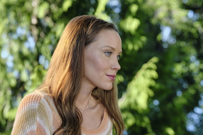 Chesapeake Shores - They Can't Take That Away from Me - Photos