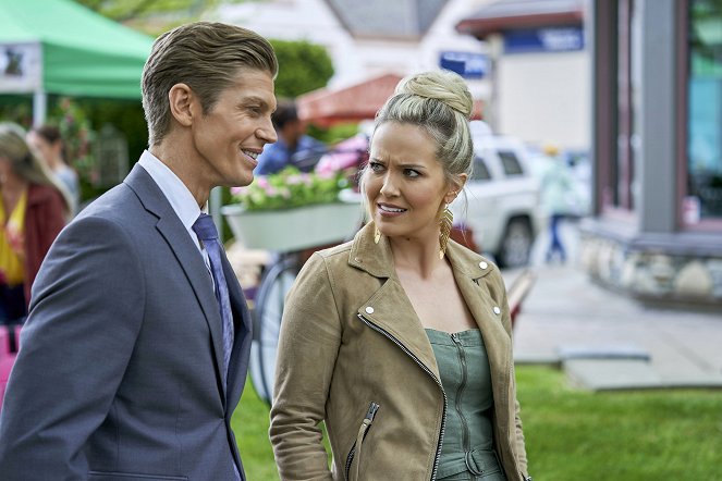 Chesapeake Shores - They Can't Take That Away from Me - Photos