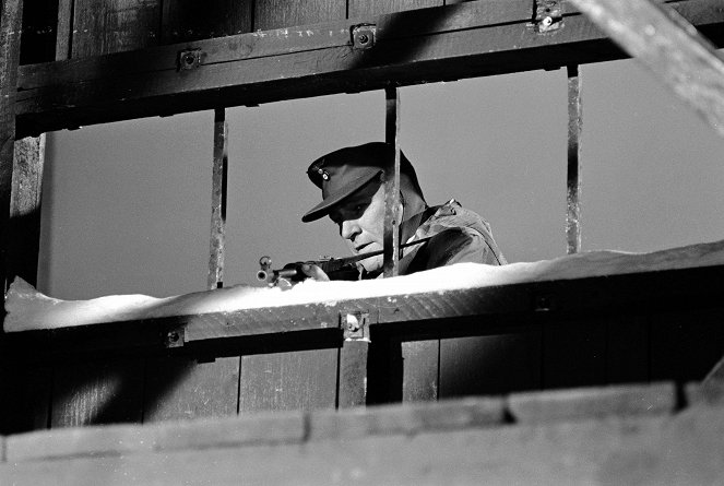 Kotkat kuuntelevat - Kuvat elokuvasta - Richard Burton