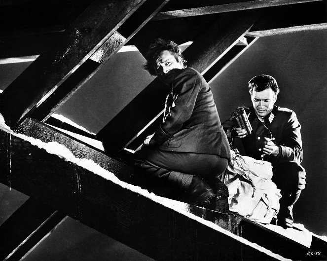 Agenten sterben einsam - Filmfotos - Richard Burton, Clint Eastwood