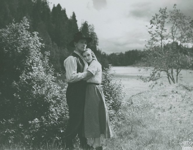Sången om den eldröda blomman - Filmfotók - Edvin Adolphson, Inga Tidblad