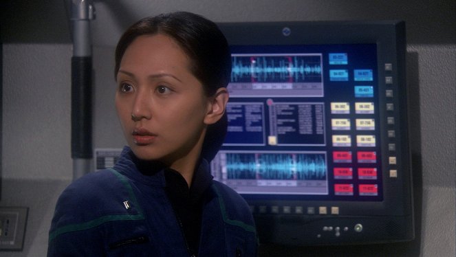 Star Trek: Enterprise - Season 4 - Storm Front, Part II - Photos - Linda Park