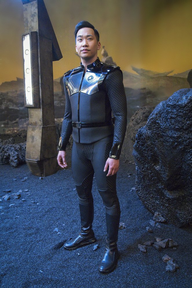 Star Trek: Discovery - Season 4 - The Examples - Photos - Patrick Kwok-Choon