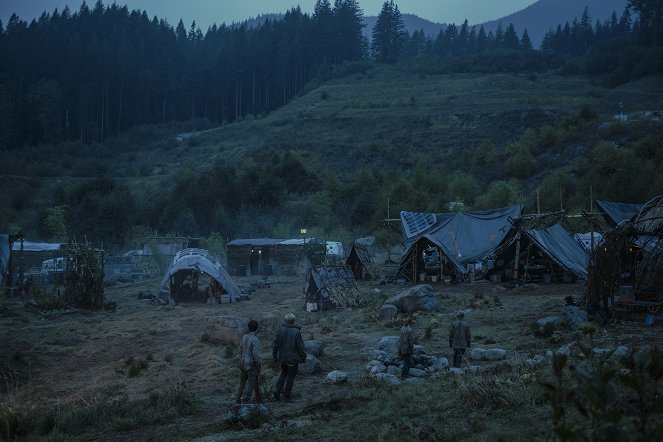 Lost in Space – Verschollen zwischen fremden Welten - Drei kleine Vögel - Filmfotos