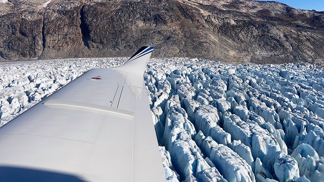 Arctic Blue - Machtpoker im schmelzenden Eis - Photos