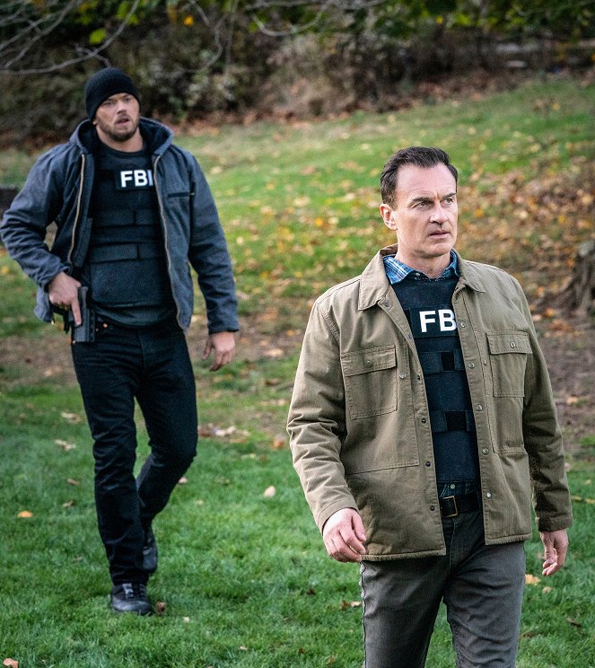FBI: Most Wanted - Invisible - De la película - Kellan Lutz, Julian McMahon