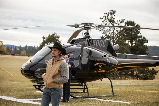 Yellowstone - Retour au bercail - Film - Luke Grimes, Wes Bentley