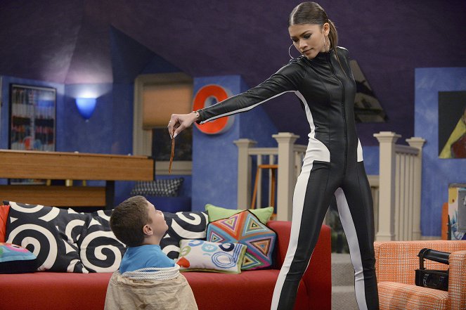 K.C. Undercover - All Howl's Eve - De la película - Zendaya