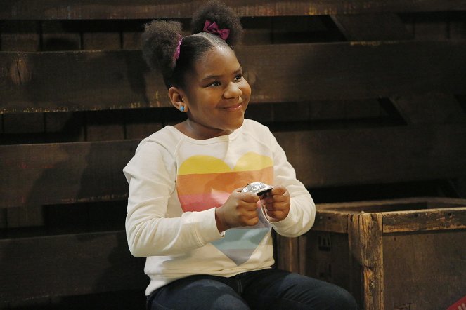 K.C. Undercover - Enemy of the State - Photos - Trinitee