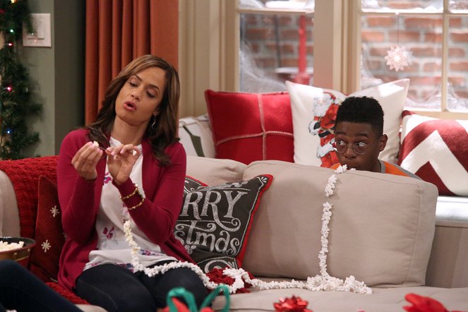 K.C. Undercover - 'Twas the Fight Before Christmas - Do filme - Tammy Townsend, Kamil McFadden