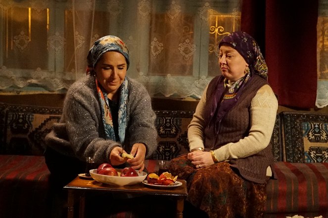 Gönül Dağı - Hasret - De la película