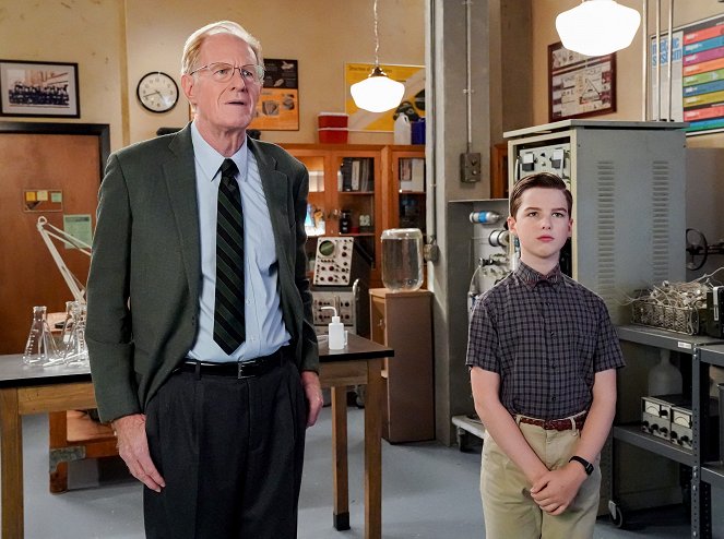 Young Sheldon - Der weltbeste Dad und das Team Wissenschaft - Filmfotos - Ed Begley Jr., Iain Armitage