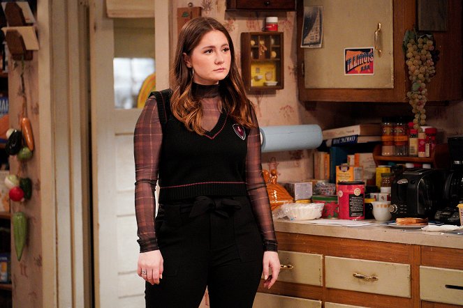 The Conners - Three Exes, Role Playing and a Waterbed - Film - Emma Kenney