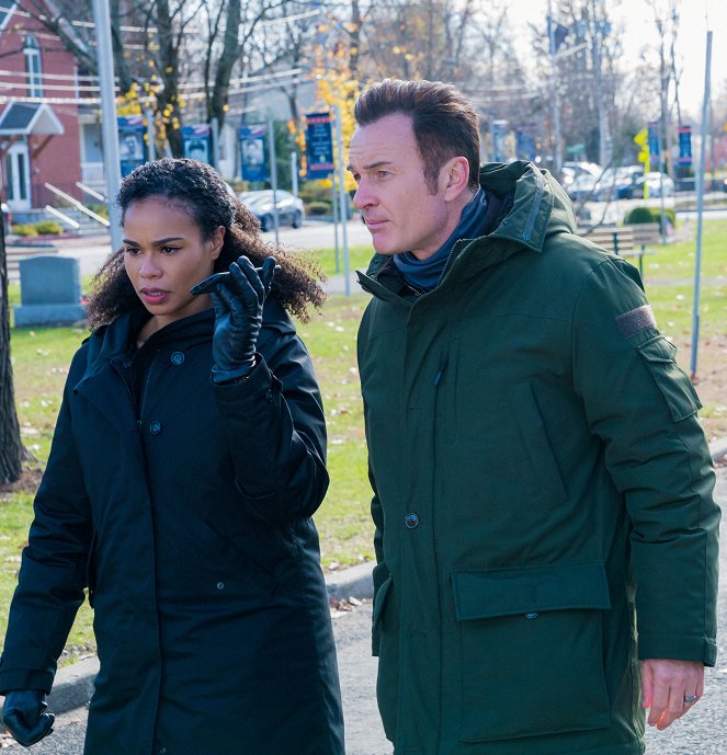 FBI: Most Wanted - Deconflict - Van film - Roxy Sternberg, Julian McMahon