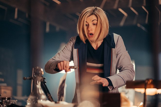 Doctor Who - Village of the Angels - Photos - Jodie Whittaker