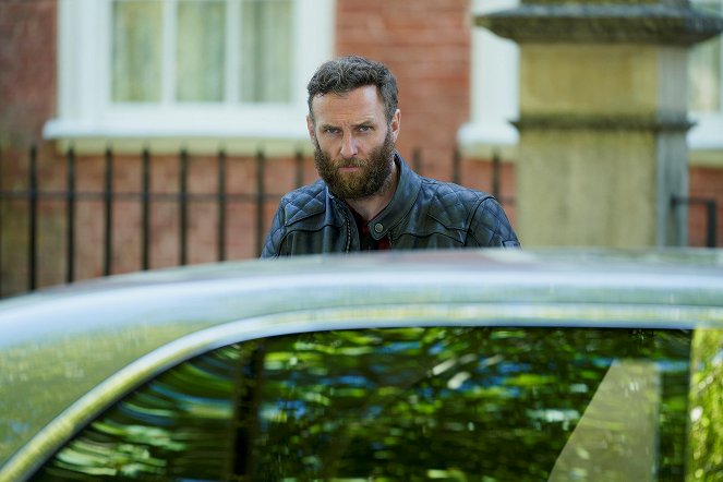A Discovery of Witches - Season 3 - Episode 1 - Photos - Steven Cree
