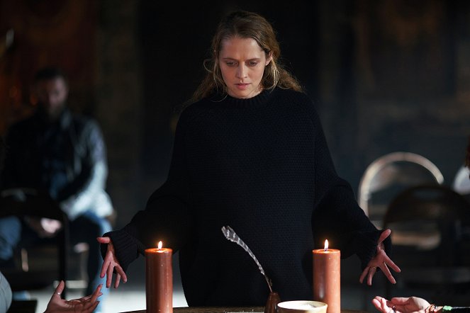 A Discovery of Witches - Familienglück - Filmfotos - Teresa Palmer