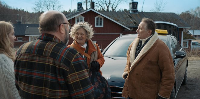Kämppikset - Ihana valo - Do filme - Marja Packalén, Jukka-Pekka Palo