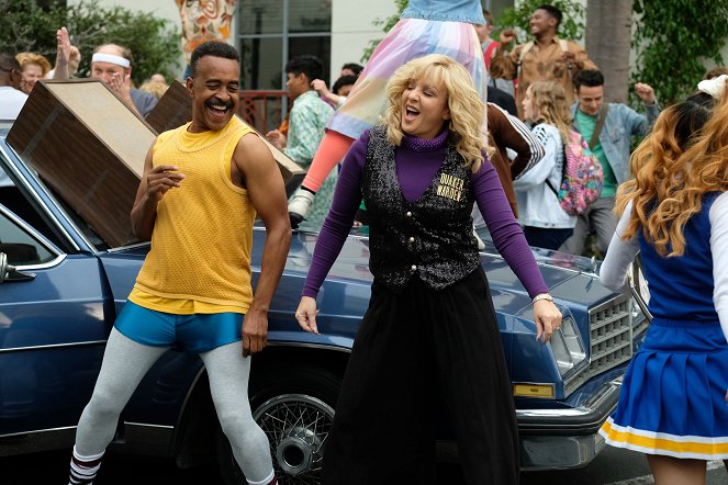 The Goldbergs - Hip Shaking and Booty-Quaking - Z filmu - Tim Meadows, Wendi McLendon-Covey