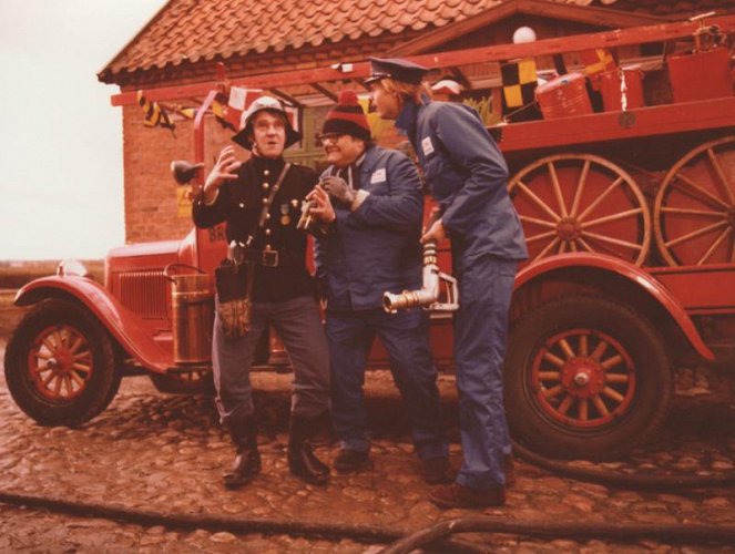 Brand-Børge rykker ud - Kuvat elokuvasta - Axel Strøbye, Poul Bundgaard
