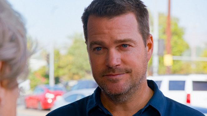 NCIS: Los Angeles - Lost Soldier Down - Van film - Chris O'Donnell