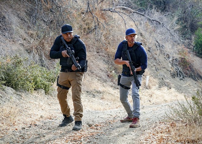 Agenci NCIS: Los Angeles - A Land of Wolves - Z filmu - LL Cool J, Eric Christian Olsen